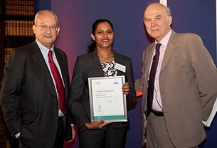 Female technician receiving RSciTech award